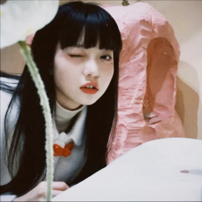头像女高级胶片真人高清