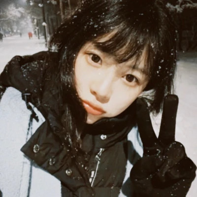 头像胶片风格女生真人高清