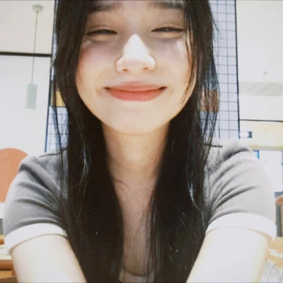 头像胶片风格女生真人高清