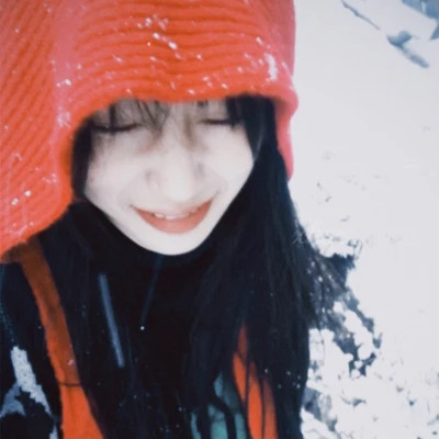 头像胶片风格女生真人高清