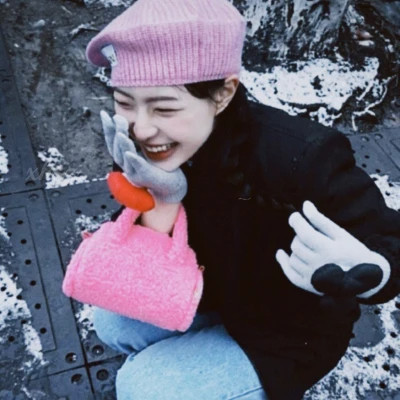 头像胶片风格女生真人高清