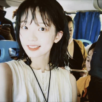 漂亮女生头像胶片高清