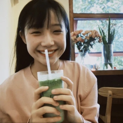 漂亮女生头像胶片高清
