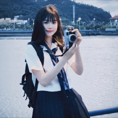 好看女生头像胶片质感真实