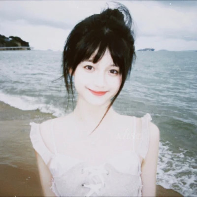 好看女生头像胶片质感真实