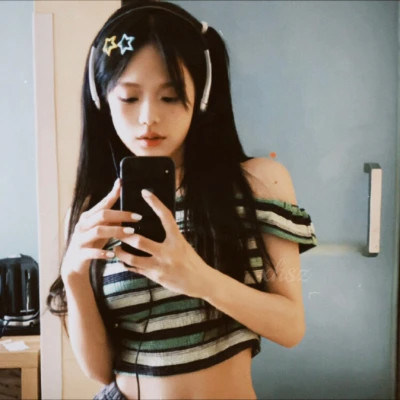 好看女生头像胶片质感真实