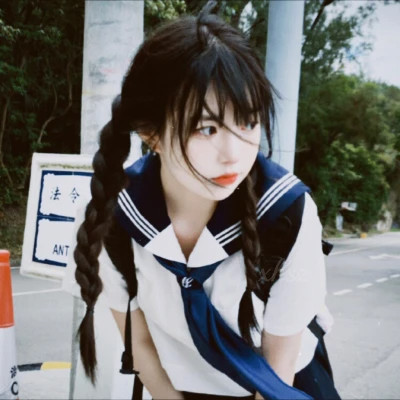 好看女生头像胶片质感真实