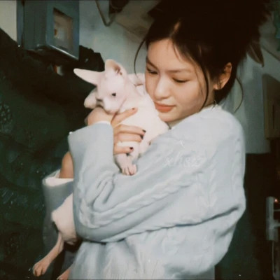 好看女生头像胶片质感真实