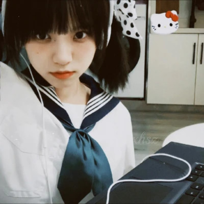 好看女生头像胶片质感真实