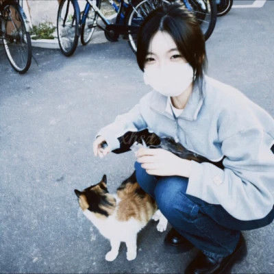 好看女生头像胶片质感真实