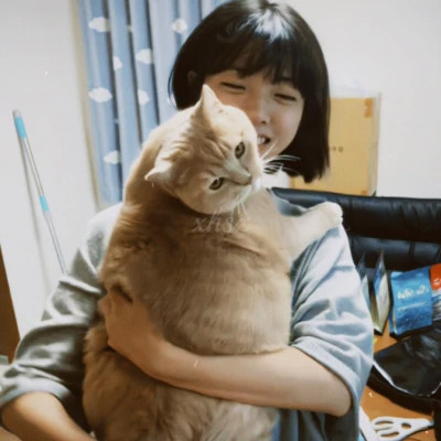好看女生头像胶片质感真实