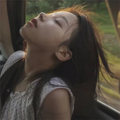 真人优质感女头像高清