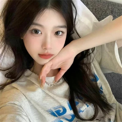 真人优质感女头像高清
