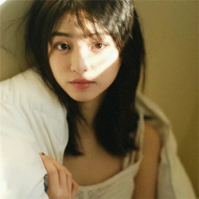 真人优质感女头像高清