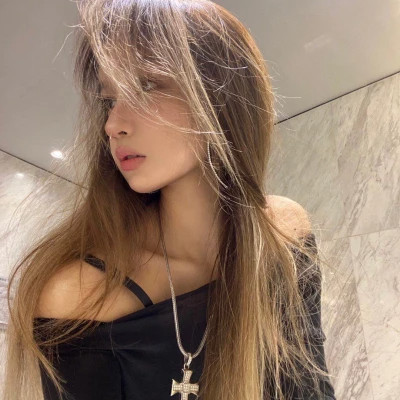 头像图片最新款2025女