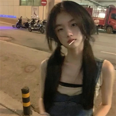 2025年最新头像图片女