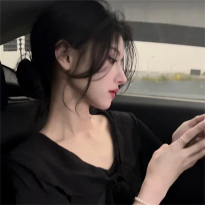 2025年最新头像图片女