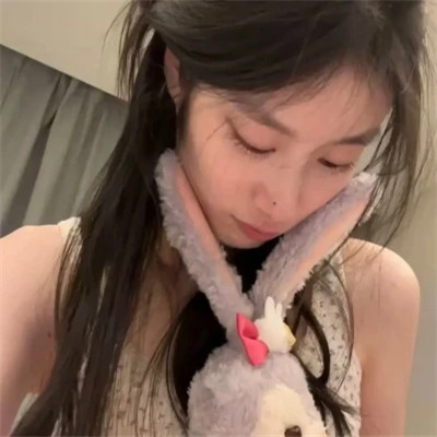 2025年最新头像图片女