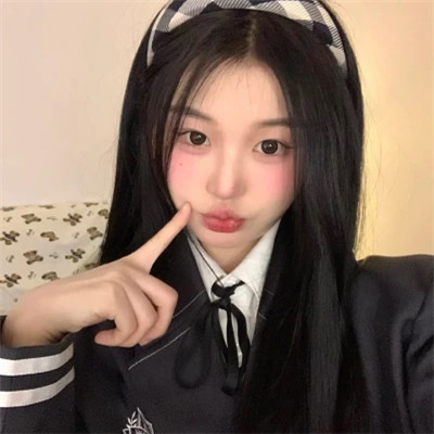 2025年最新头像图片女