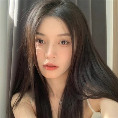2025微信女生的头像图片真人