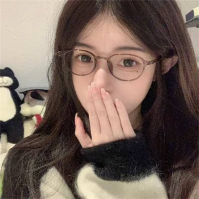 2025微信女生的头像图片真人