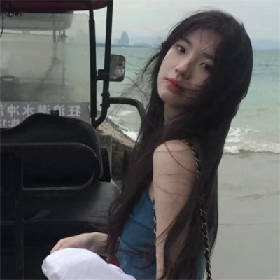 2025微信女生的头像图片真人