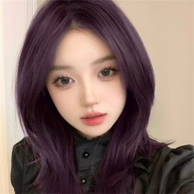2025超火微信头像女真人