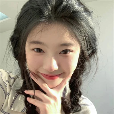 好看的微信女生版真人头像