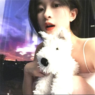好看的微信女生版真人头像