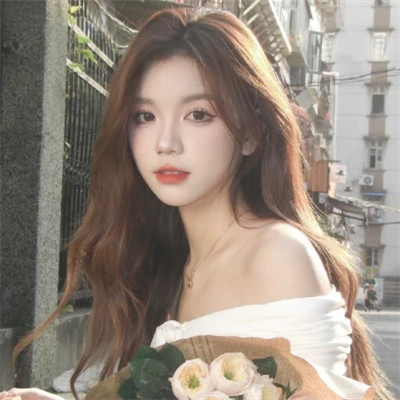 好看的微信女生版真人头像