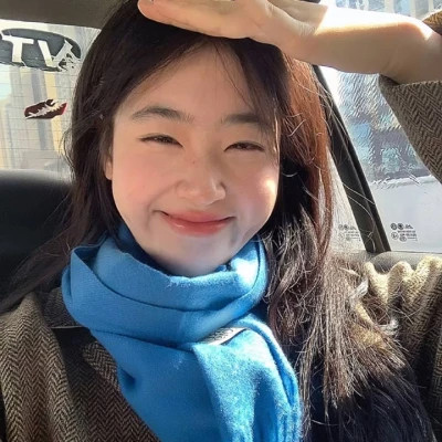 精选微信女生头像真人
