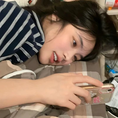精选微信女生头像真人