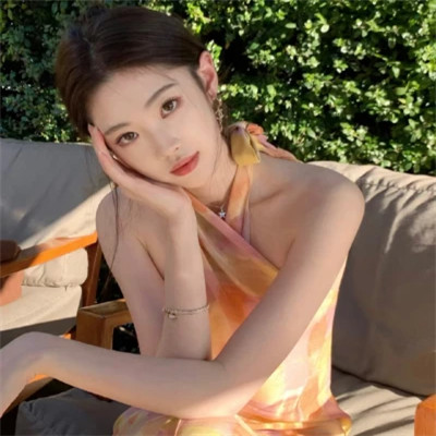 2025最新款微信女生头像真人