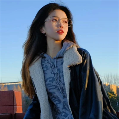 2025最新款微信女生头像真人