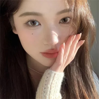 2025最新款微信女生头像真人