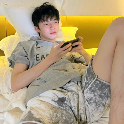 2025帅气的男头真人高清好看
