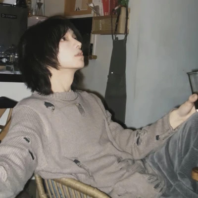 2025最火男生头像真人