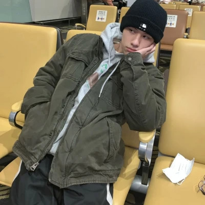 2025最火男生头像真人