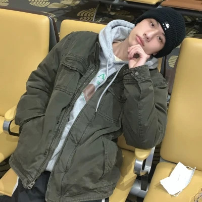 2025最火男生头像真人