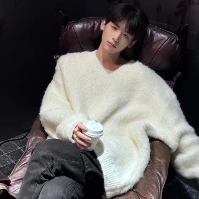 2025最火男生头像真人