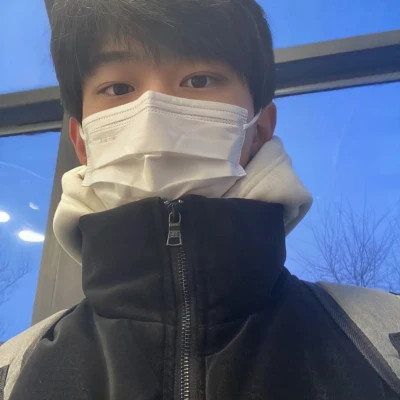 2025最潮最火真人男生头像
