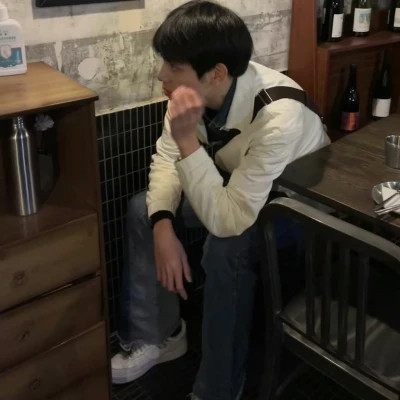 2025最火爆微信头像图片男