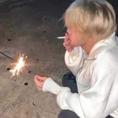 2025最火爆微信头像图片男