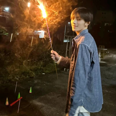 2025真人男生专属头像图片