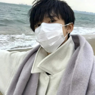 头像男生真人微信超酷