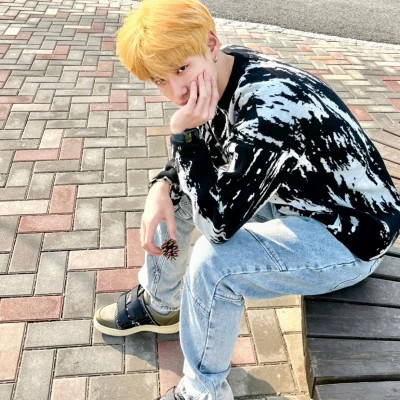 头像男生真人微信超酷