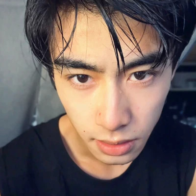 头像男生微信好看真人