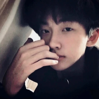 优质微信男生头像真人高清