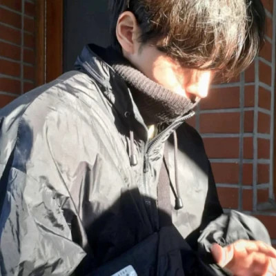 男生微信超酷头像真人