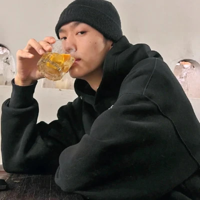 真人帅气男生头像微信高清